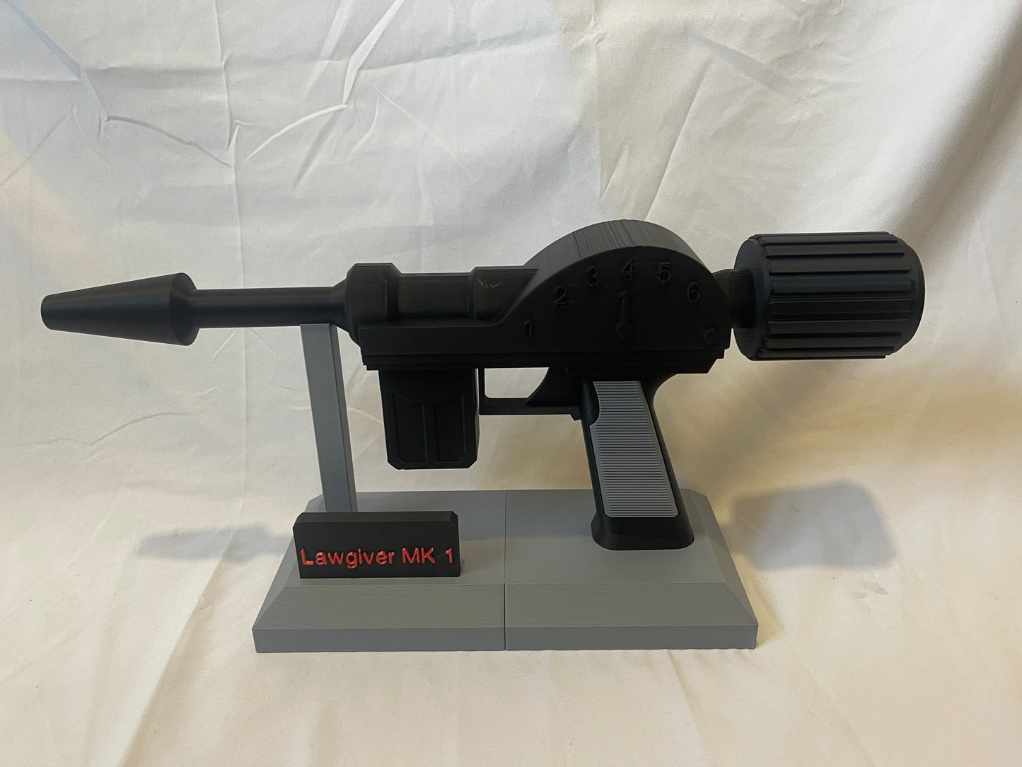 Judge Dredd Lawgiver Mk 1