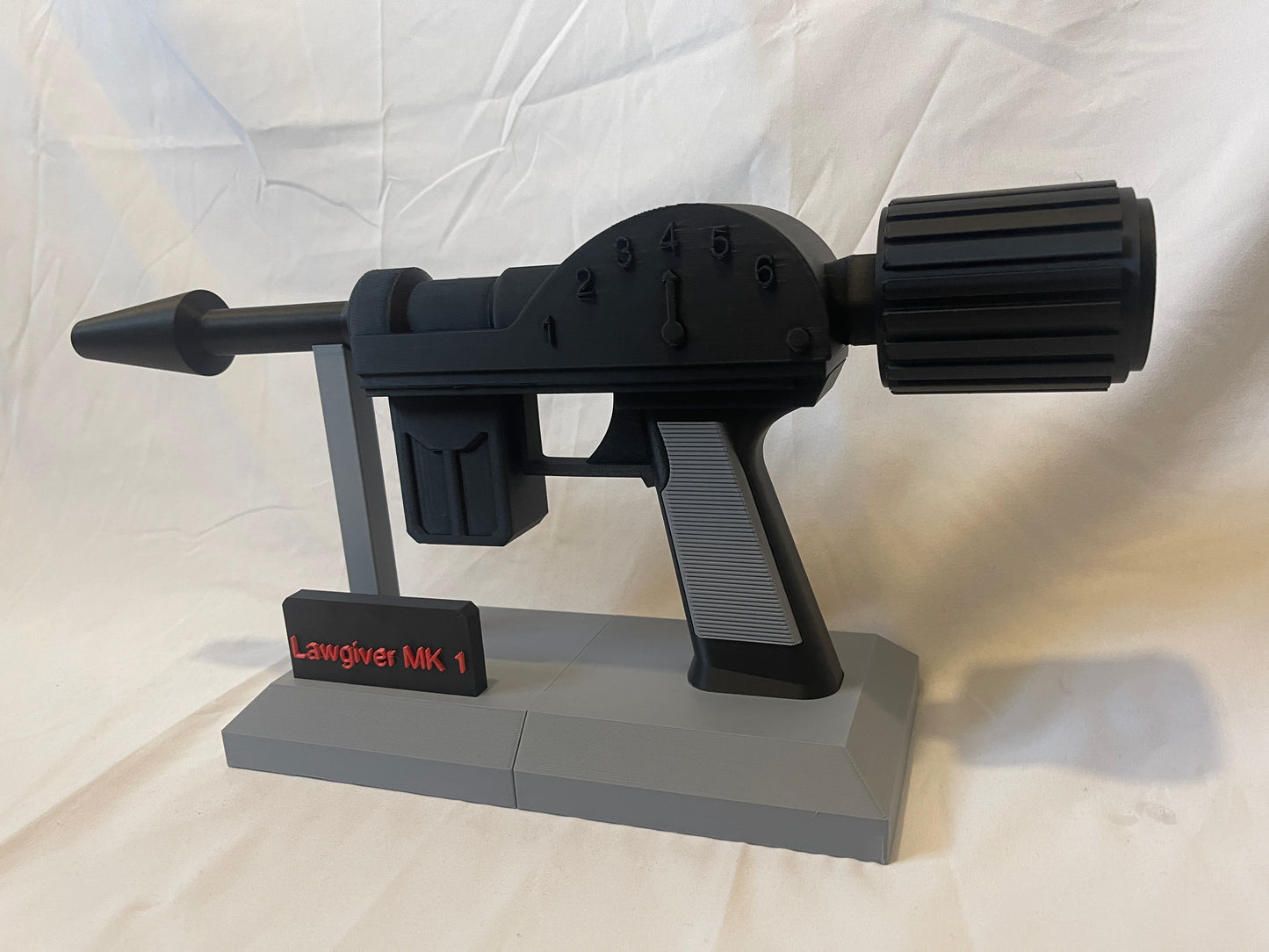 Judge Dredd Lawgiver Mk 1