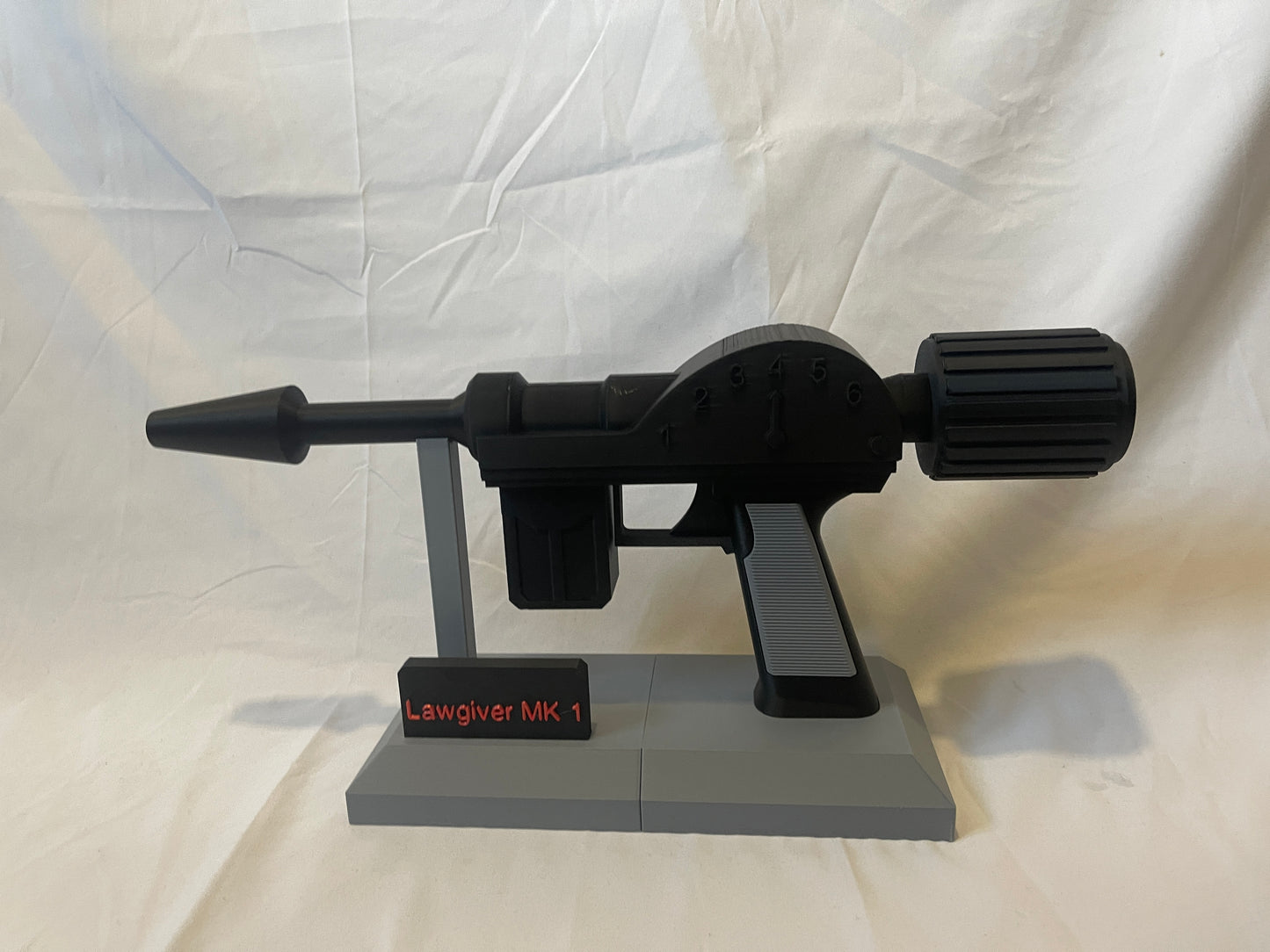 Judge Dredd Lawgiver Mk 1