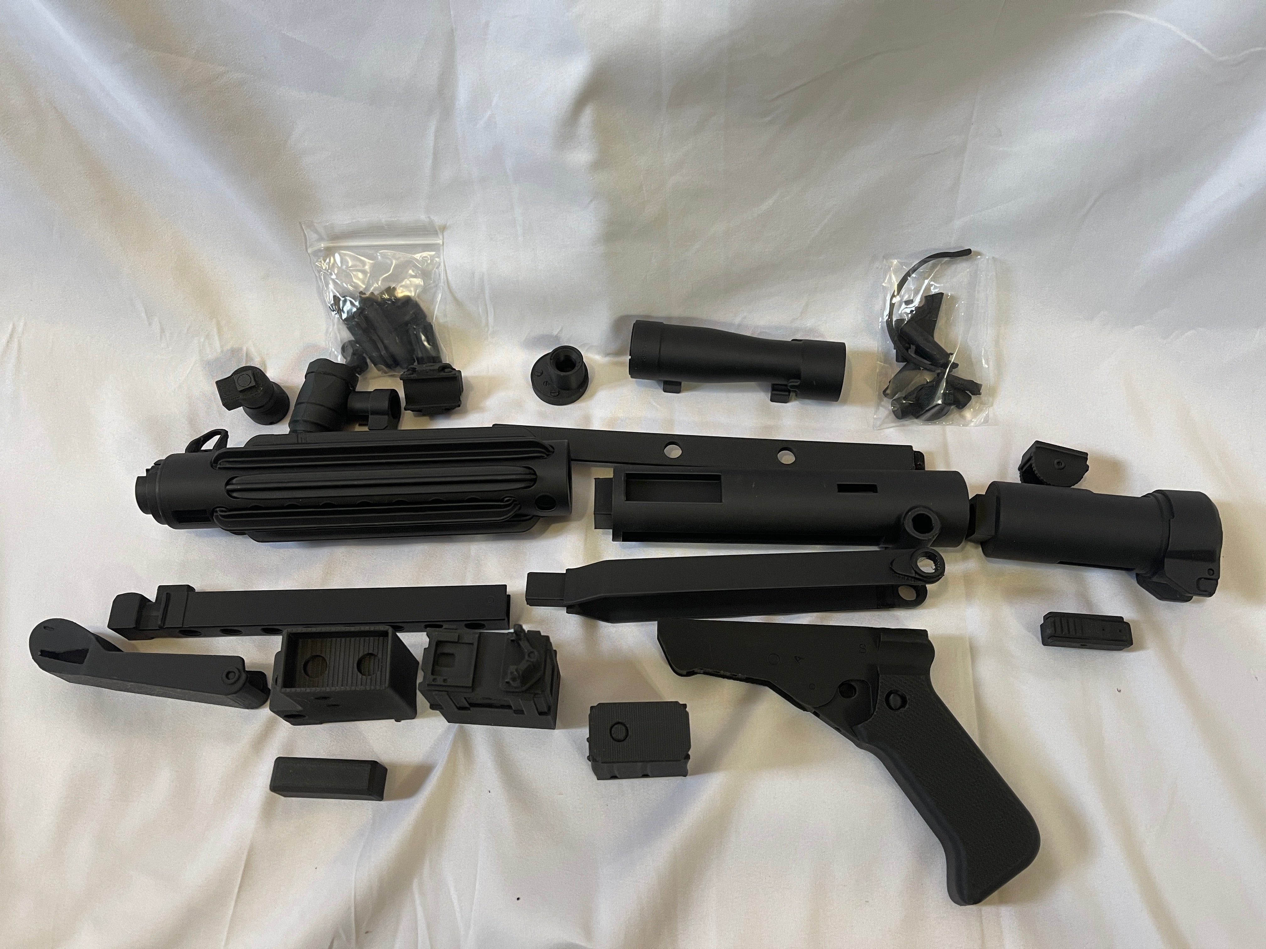 E-11 Storm Trooper Blaster WITH STAND Star Wars 1:1 3D Print Replica Cosplay