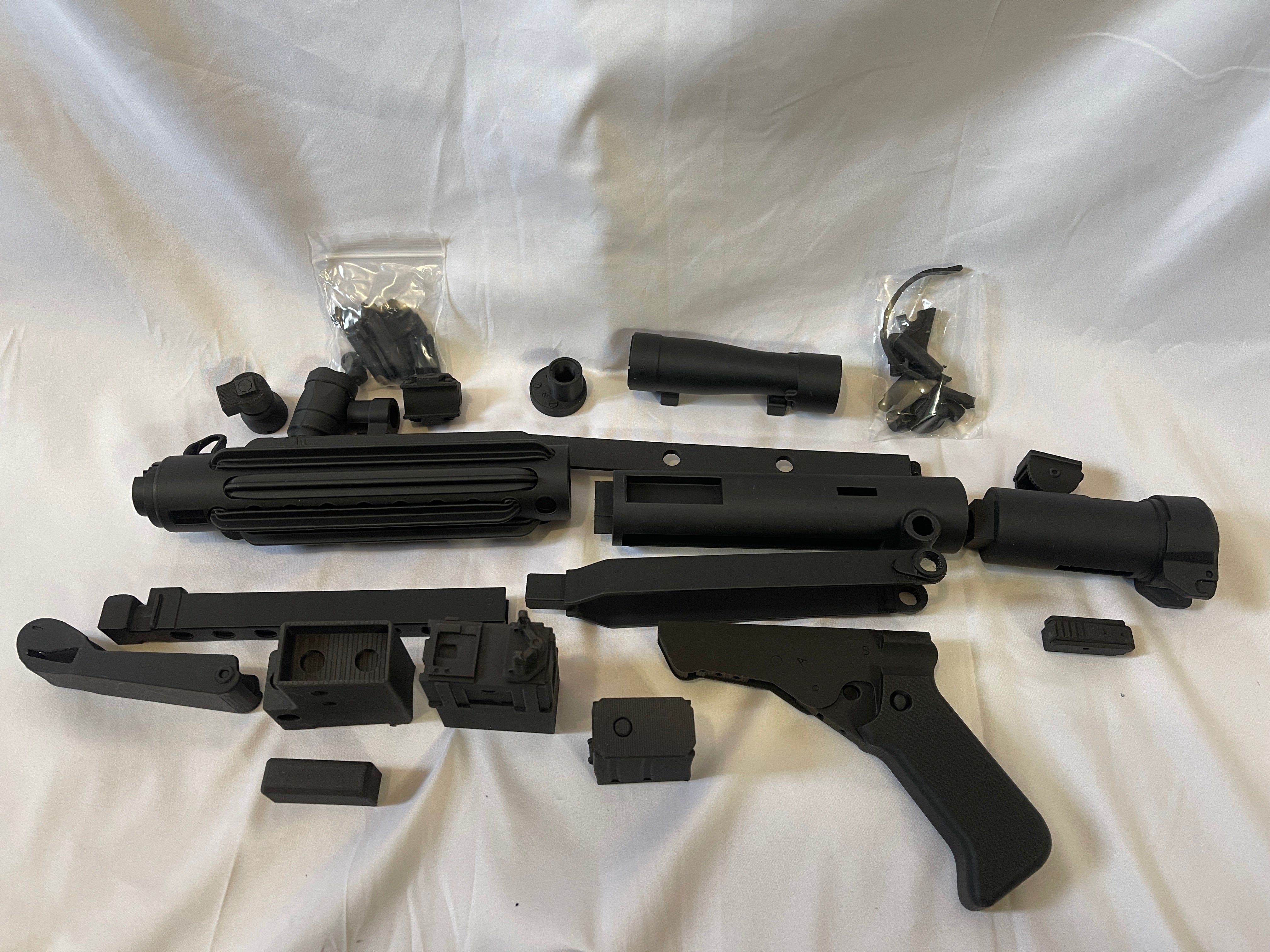E-11 Storm Trooper Blaster WITH STAND Star Wars 1:1 3D Print Replica Cosplay