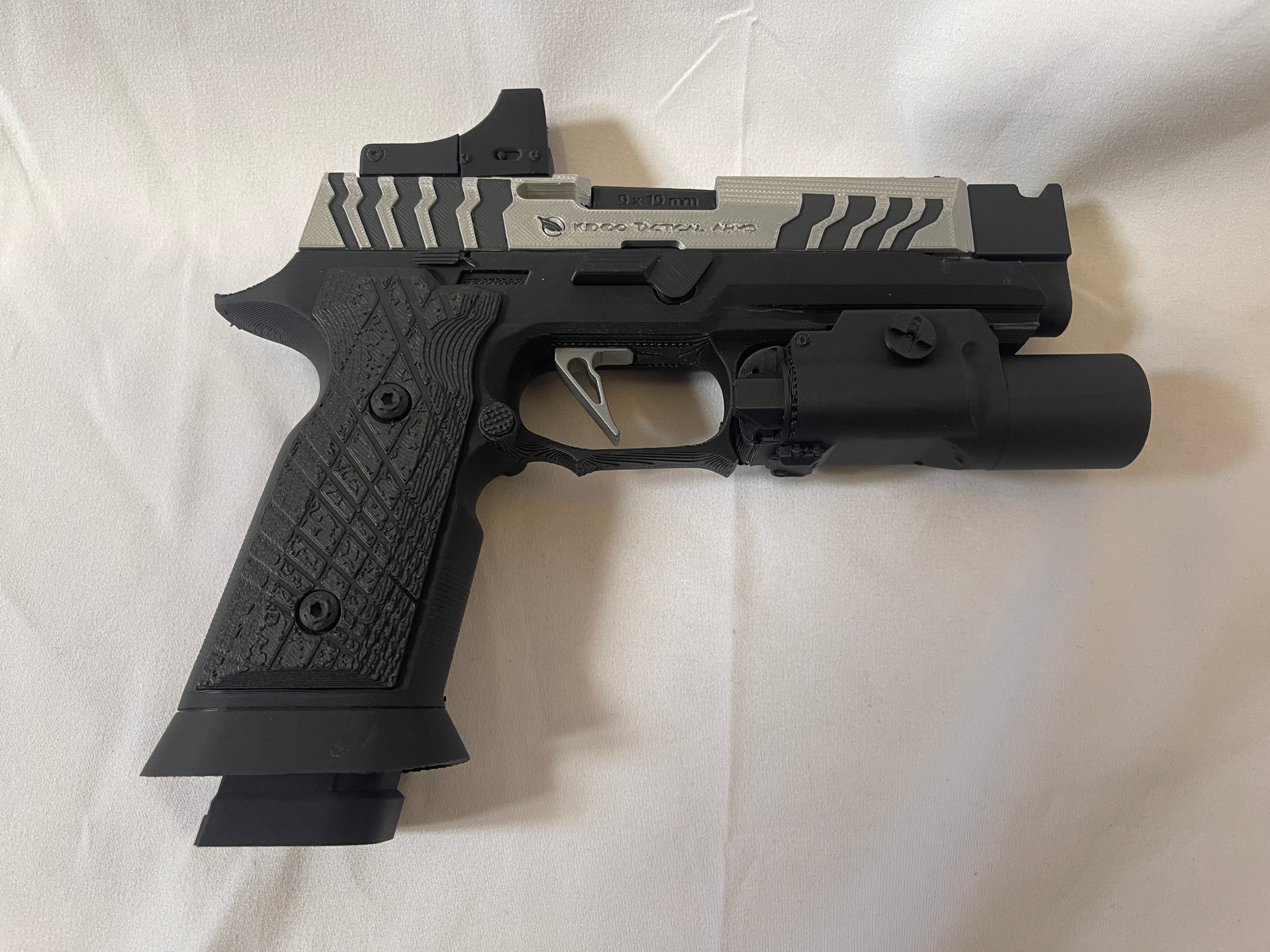 Alligator Snapper RESIDENT EVIL 9 REQUIEM Leon Kennedy 1:1 3D Printed Cosplay