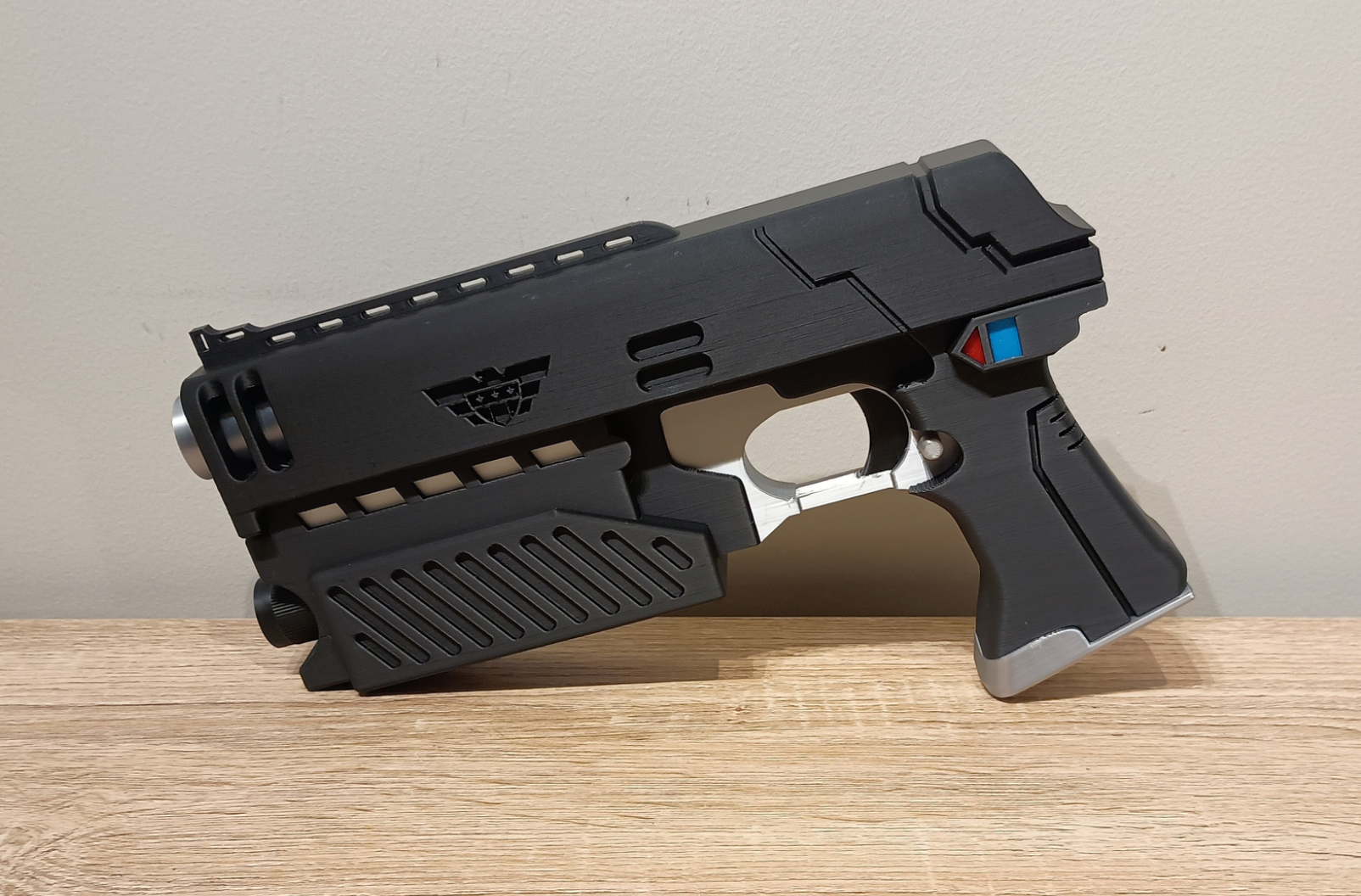 Judge Dredd Lawgiver MkII (1995) 3D Printed Cosplay Prop Replica