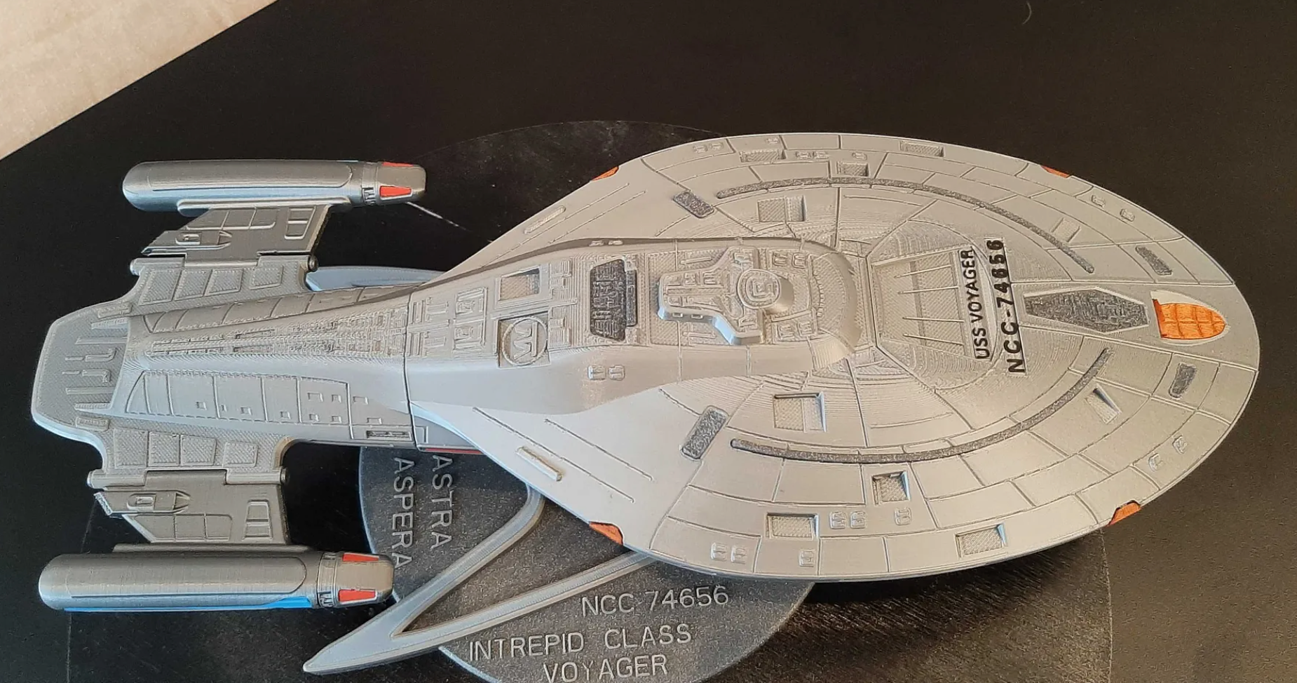 Star Trek USS Voyager NCC-74656 Display Model
