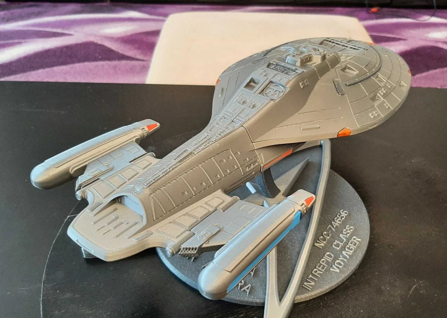 Star Trek USS Voyager NCC-74656 Display Model
